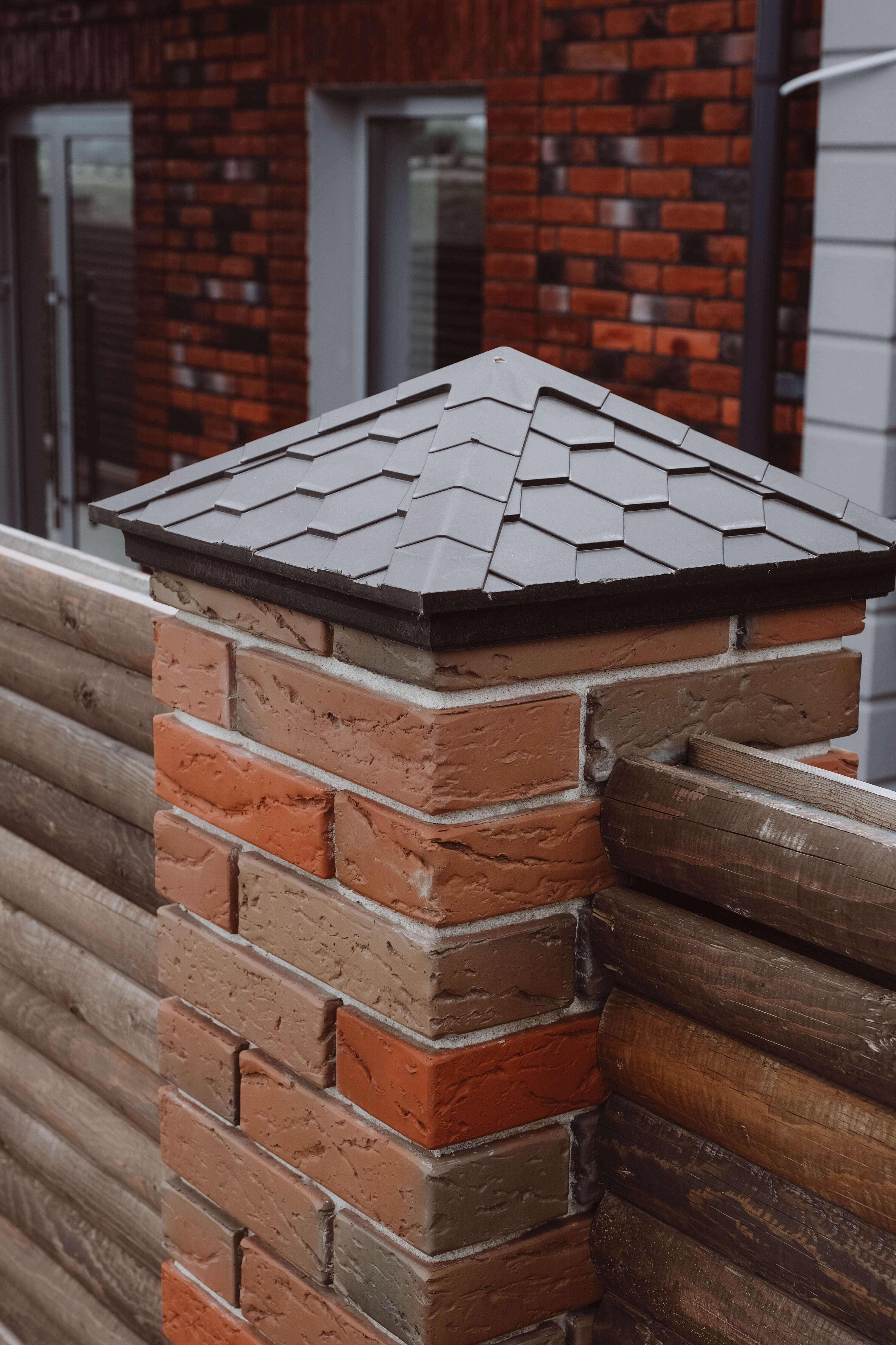 Колпак Zking Эверест Коричневый на столб 1.5х1.5 кирпича (390х390мм) в Курске фото